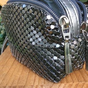 Mesh silver wristlet coin purse dual zippers